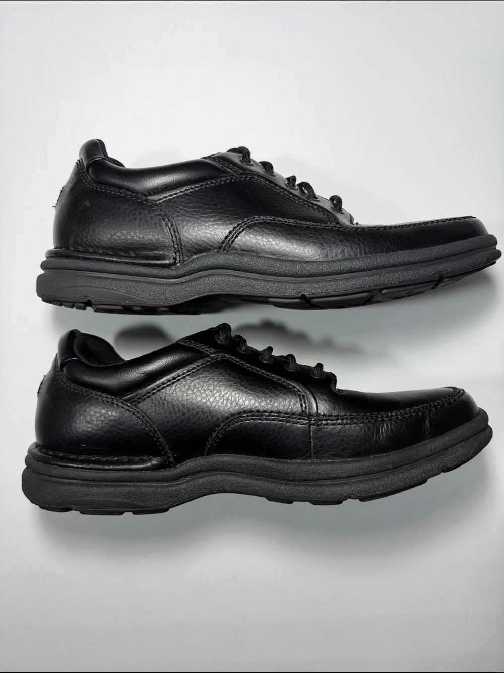 Men's Rockport Size 11 M Classic Black Leather Lace-Up Shoes